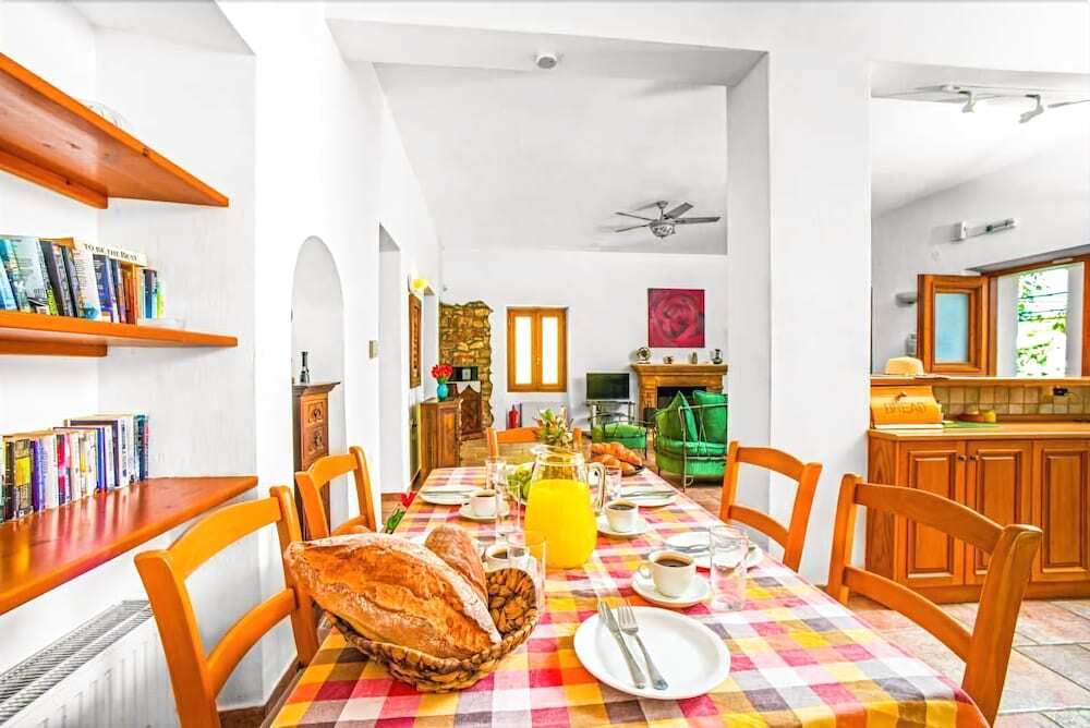 gallery_image_hidden_10