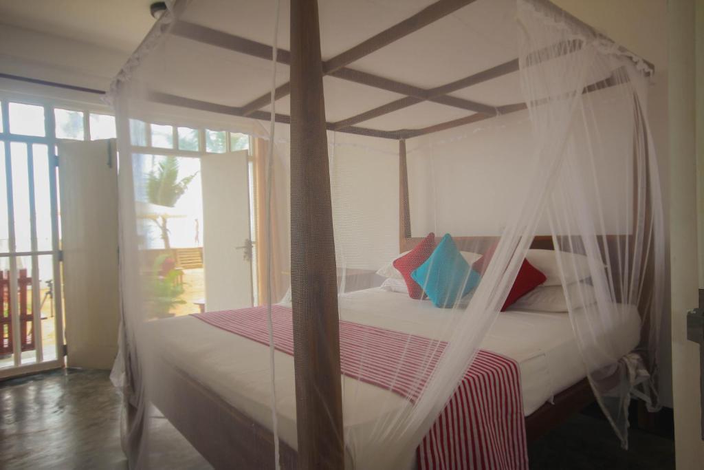Nico Beach Hotel