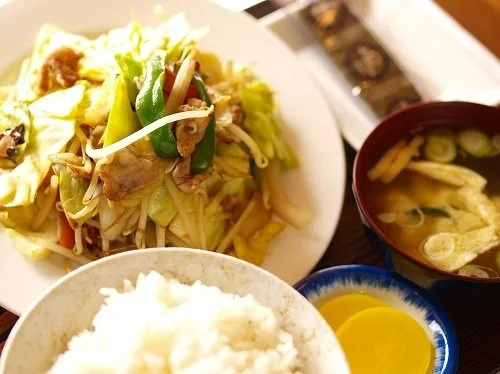 Food & Beverage