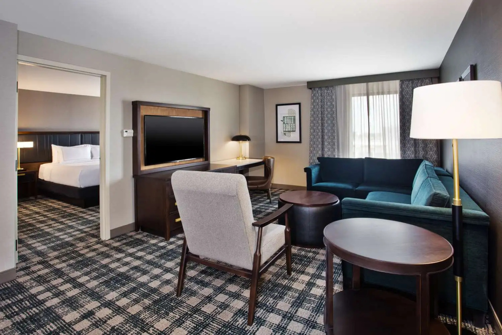 1 Bedroom Double Suite (full double bed)
