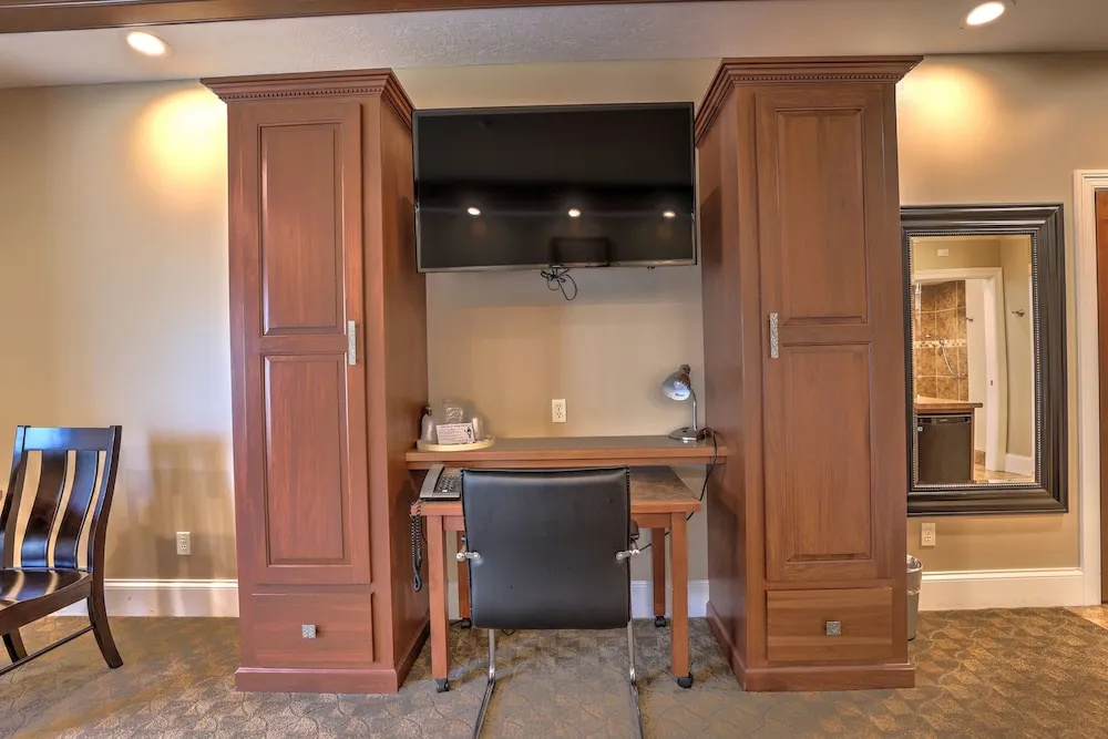 Standard Suite