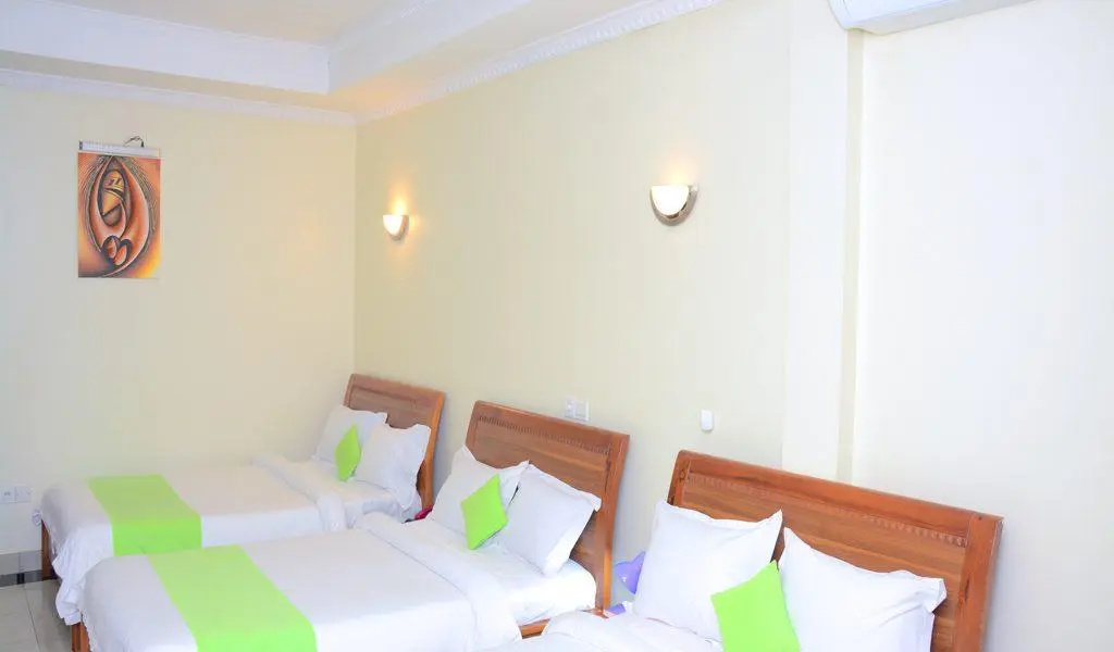 Standard Triple room with balcony