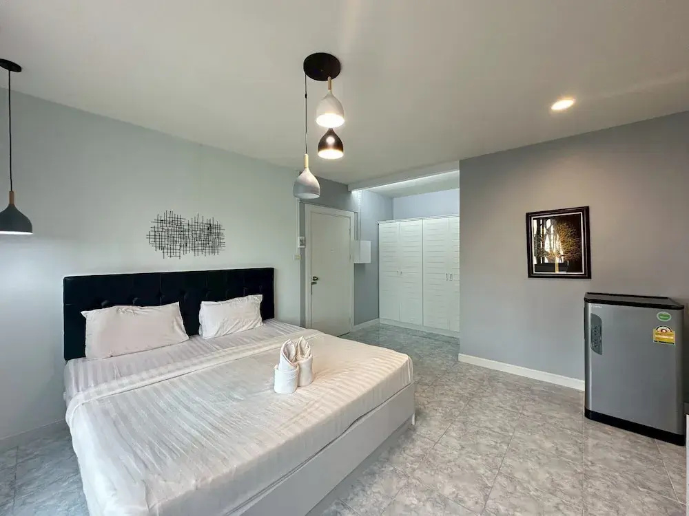 Superior Double room (full double bed)
