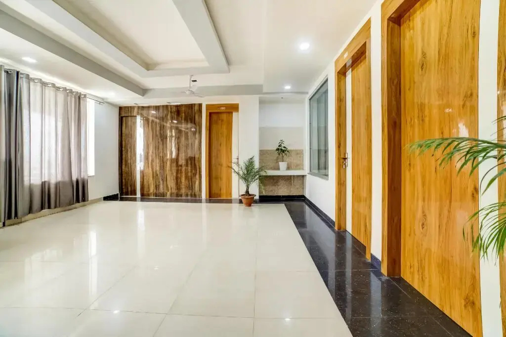 Hotel Downtown by OYO Rooms