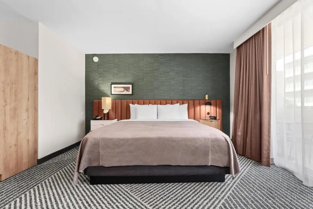 Royal Palace Westwood - Chambres