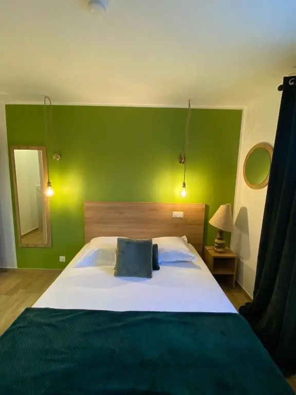 Superior Double room (full double bed)