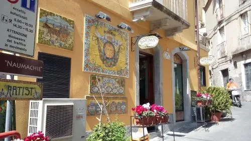 Taormina Rainbow House