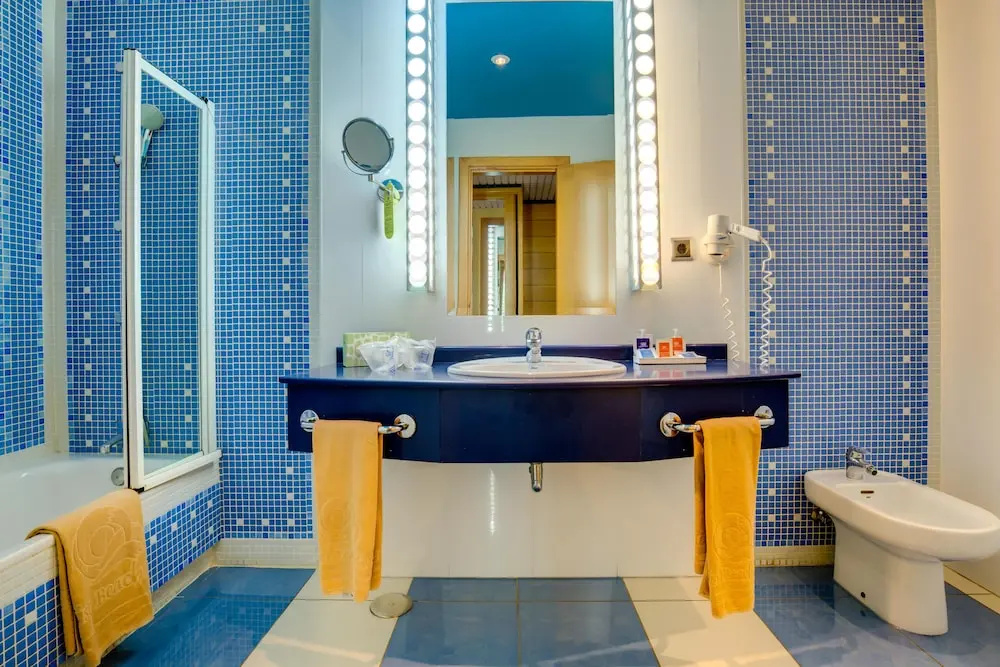 SBH Crystal Beach Hotel & Suites - Adults Only - Chambres