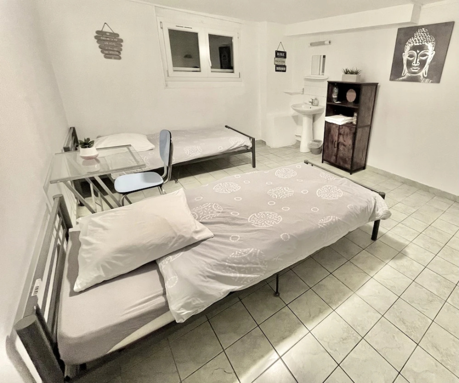 Standard Double room (twin beds)