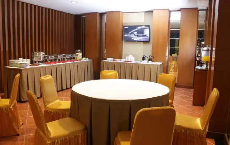 Hotel photo 12