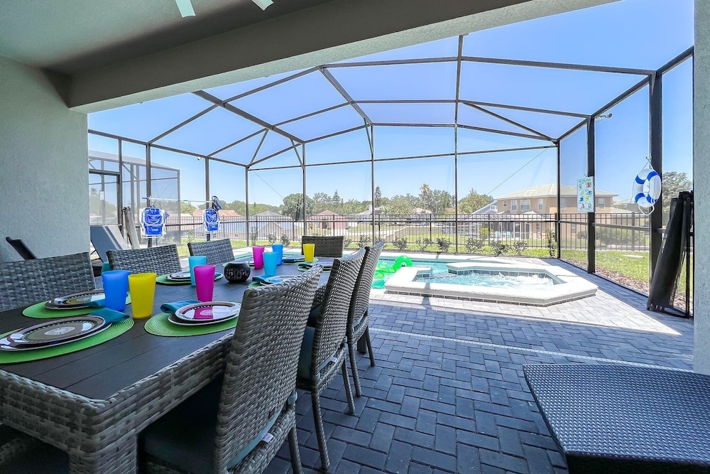 3811LNA 5 Bedroom Home