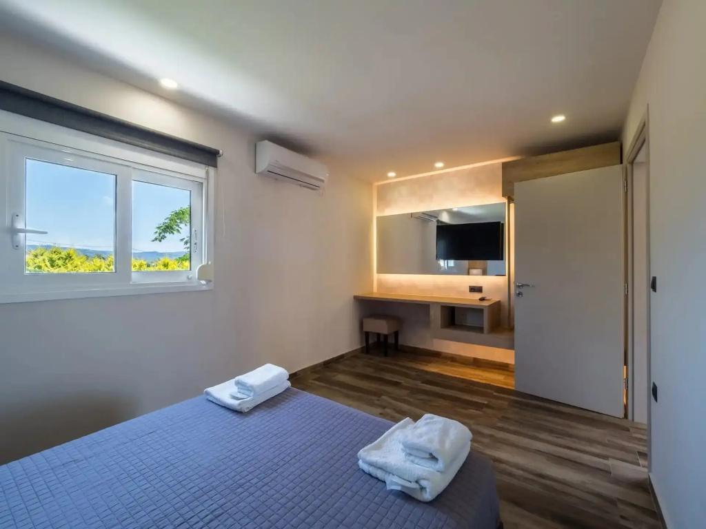 Deluxe Bungalow