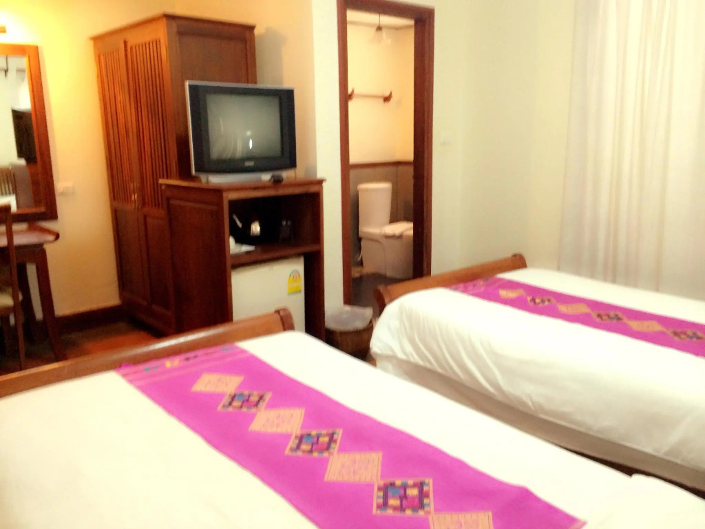 Economy Double room (twin beds)