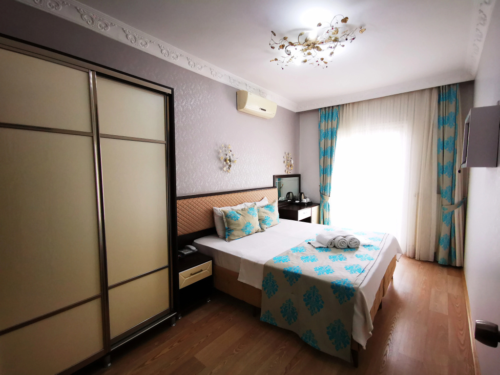 Отель Hotel Broken Column в Стамбуле