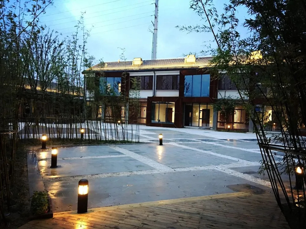 Pearl Flower House