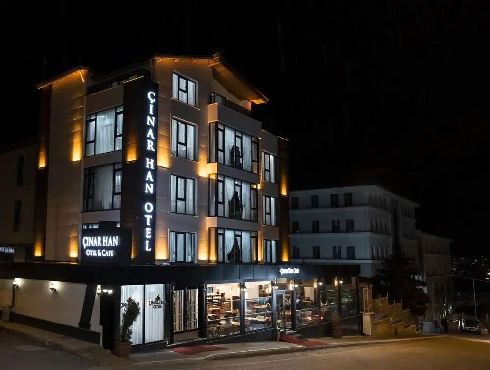 Çınar Han Otel ve Cafe