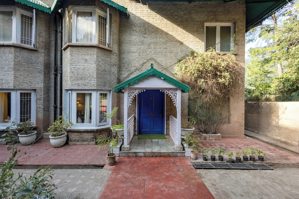 Alaya Stays Chalet Vie 3 BHK Villa