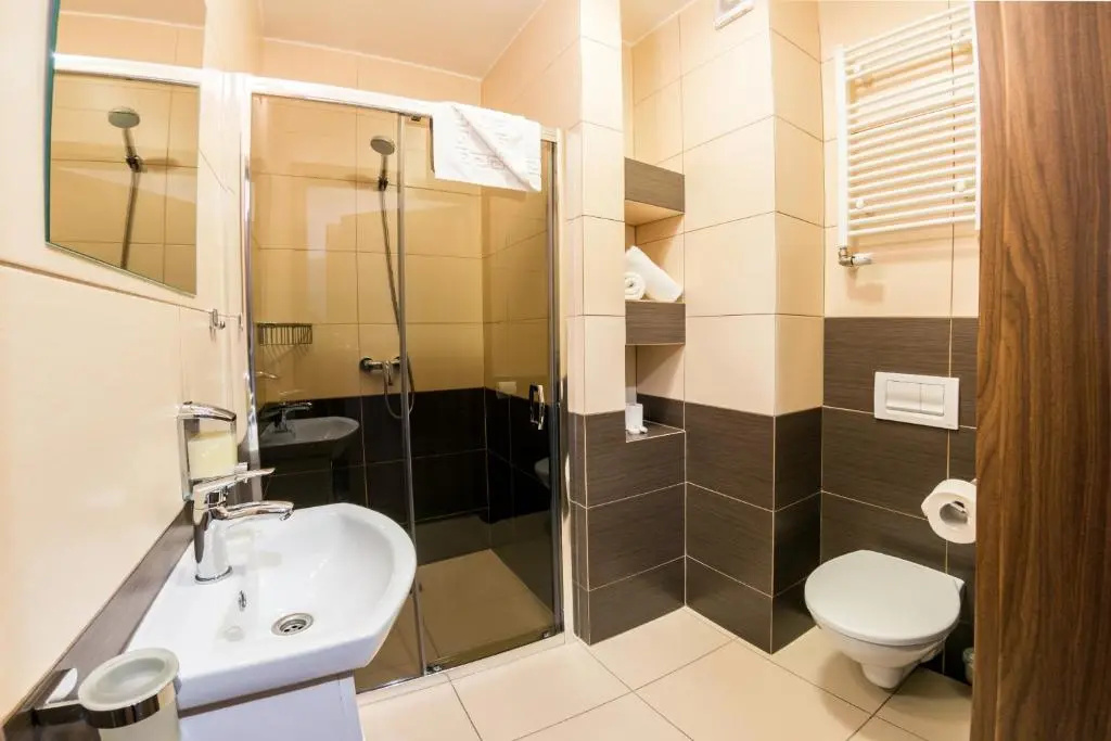 Standard Double room with mountain view (full double bed)