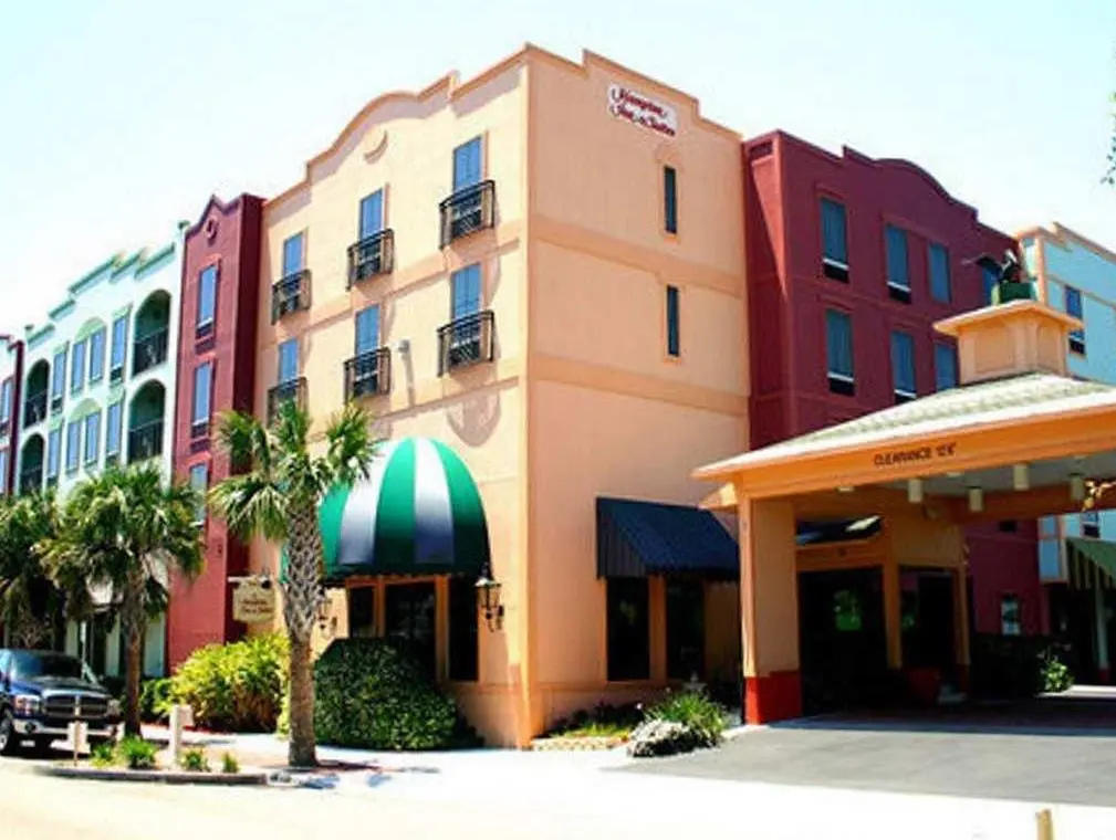 Hampton Inn and Suites Amelia Island Historic Harbor Front - Chambres