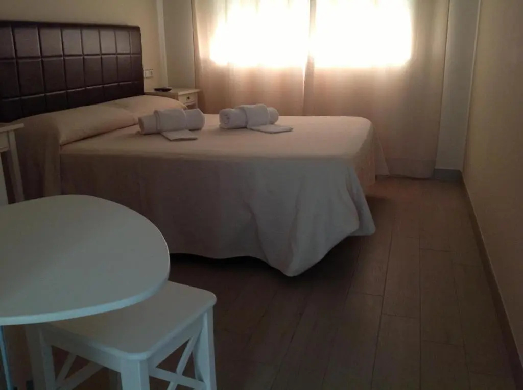 Economy Double room (full double bed)