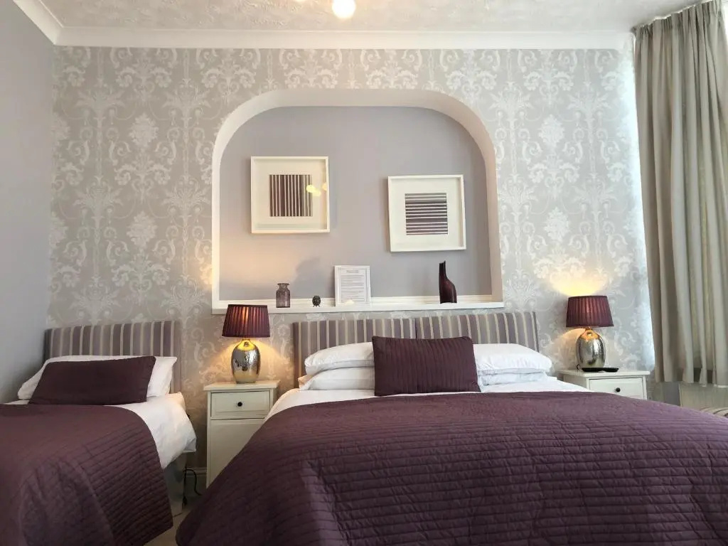 The Monarch Hotel - Chambres