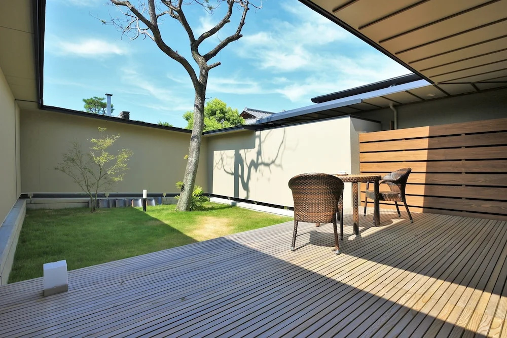Club Villa with balcony