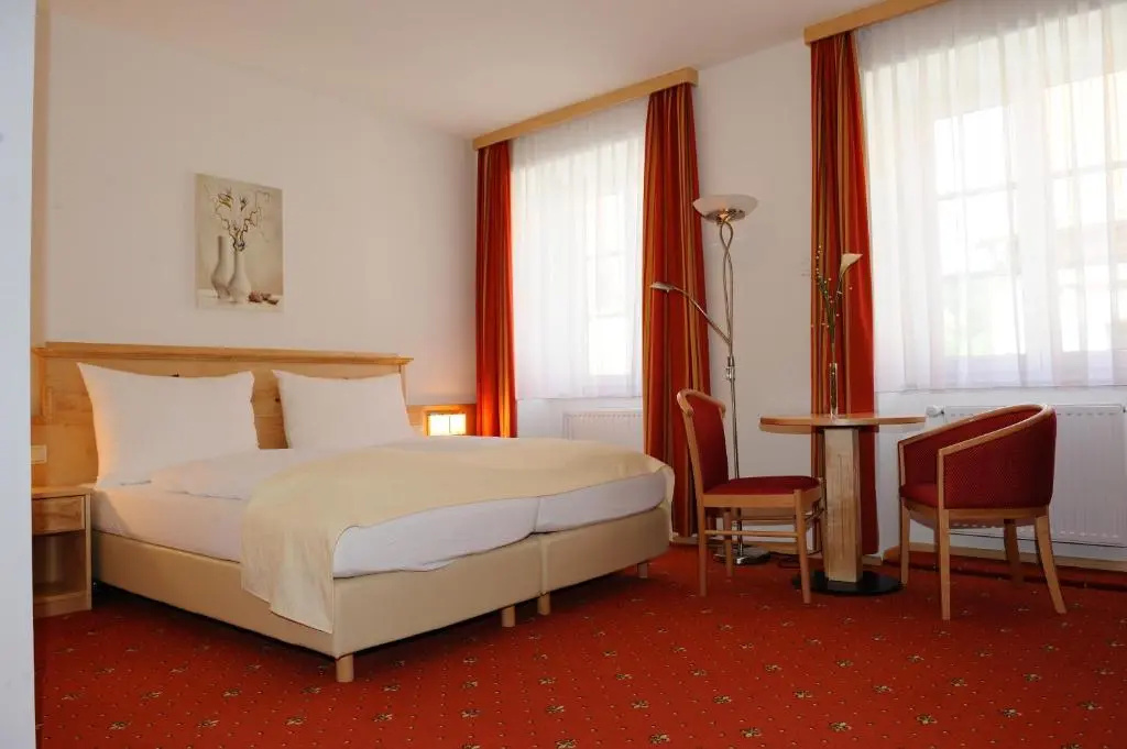 Hotel-Gasthof-Fleischerei - Zur alten Post - Chambres