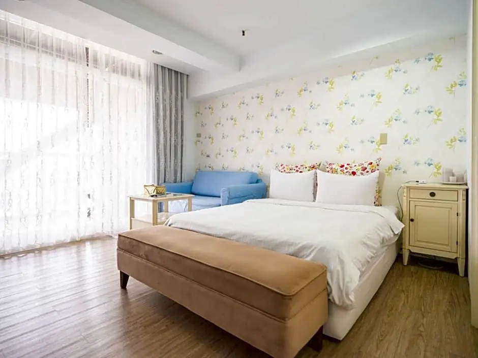 Standard Double room with garden view (full double bed)