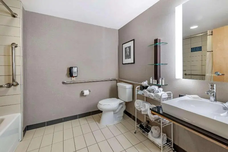 Cambria Hotel Columbus - Polaris - Chambres