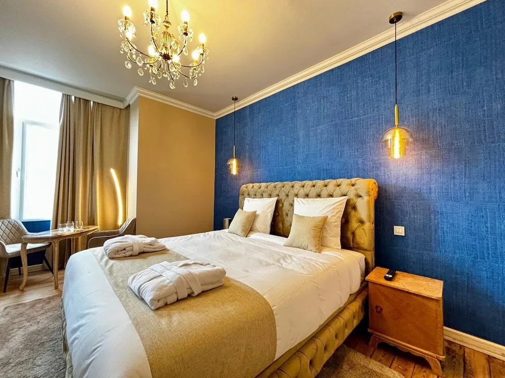 Luxury Suite