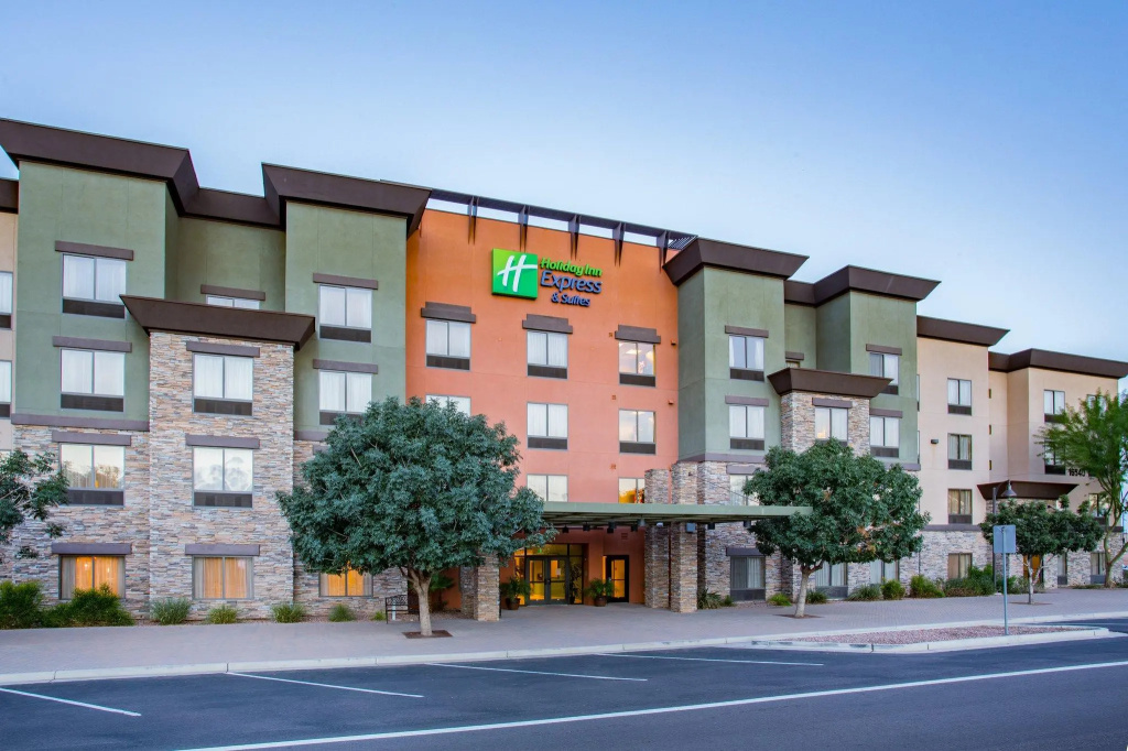 Holiday Inn Express Surprise by IHG