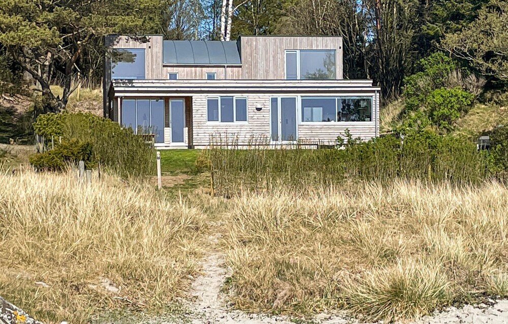 Amazing Home in Farsund With Wifi and 5 Bedrooms