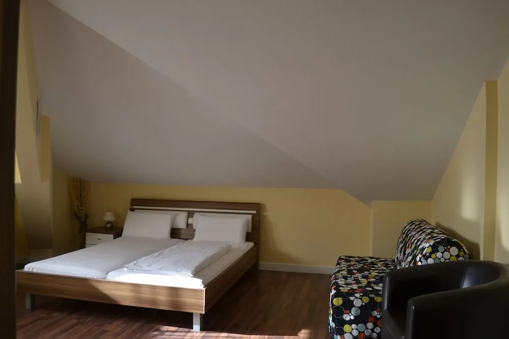 Standard Double room (twin beds)