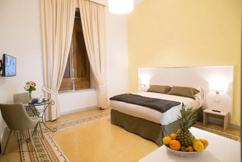 Standard Double room (full double bed)