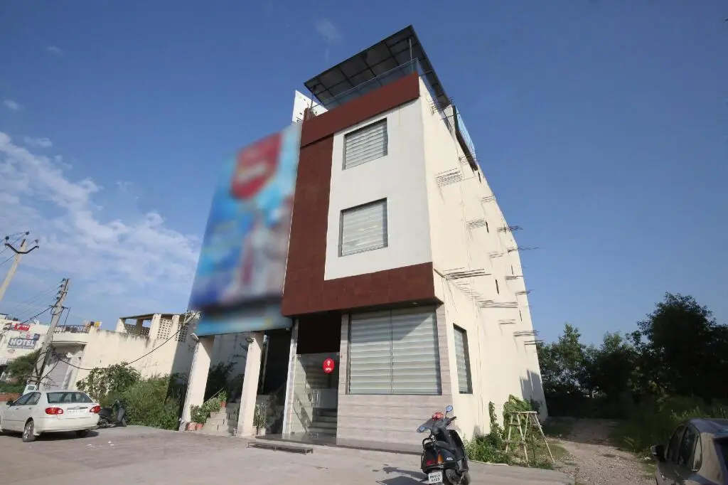 Tricity Relax Inn by OYO Rooms