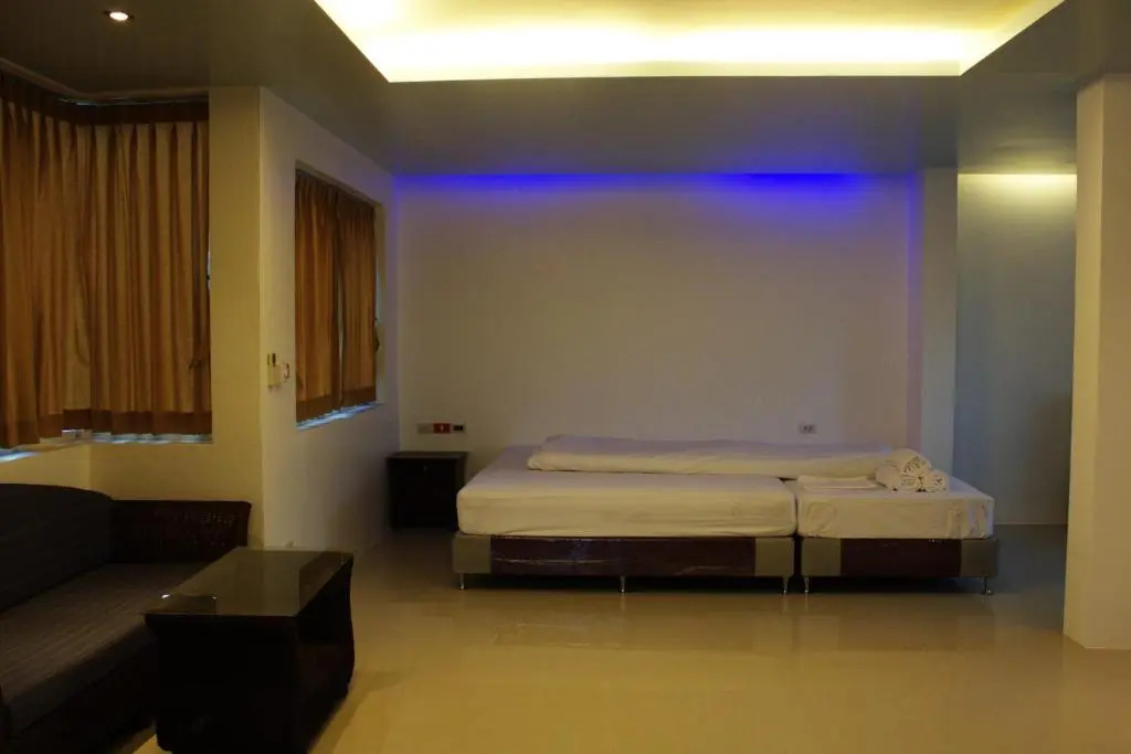 Superior Double room (full double bed)
