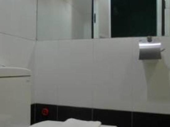 Le Hotel Kota Kinabalu