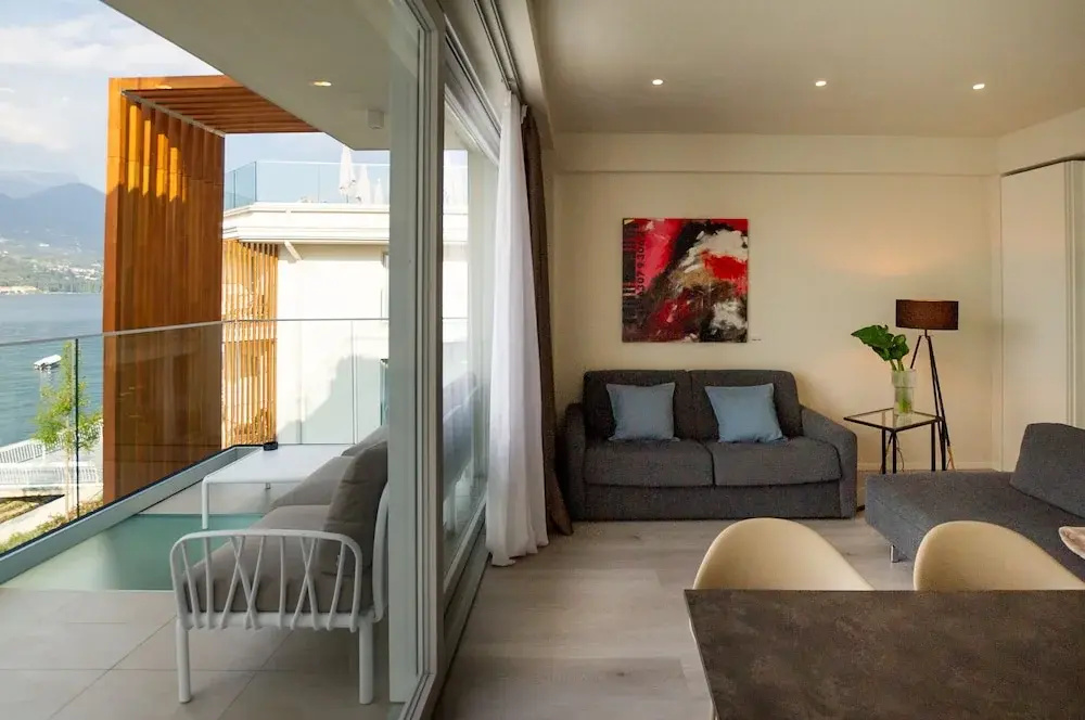 Balcony & Terrace