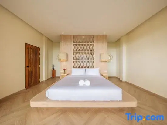 Standard room with sunset view