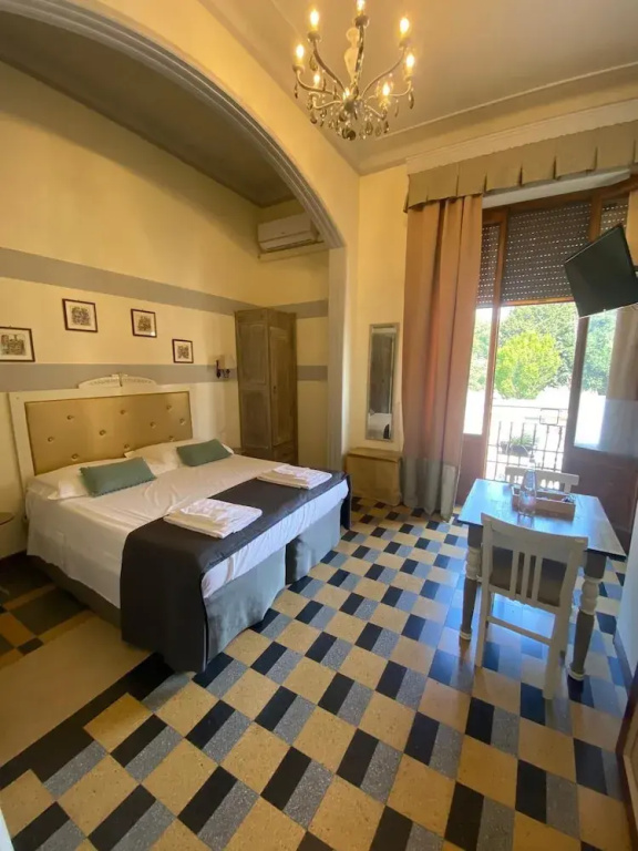 Standard Quadruple room with balcony