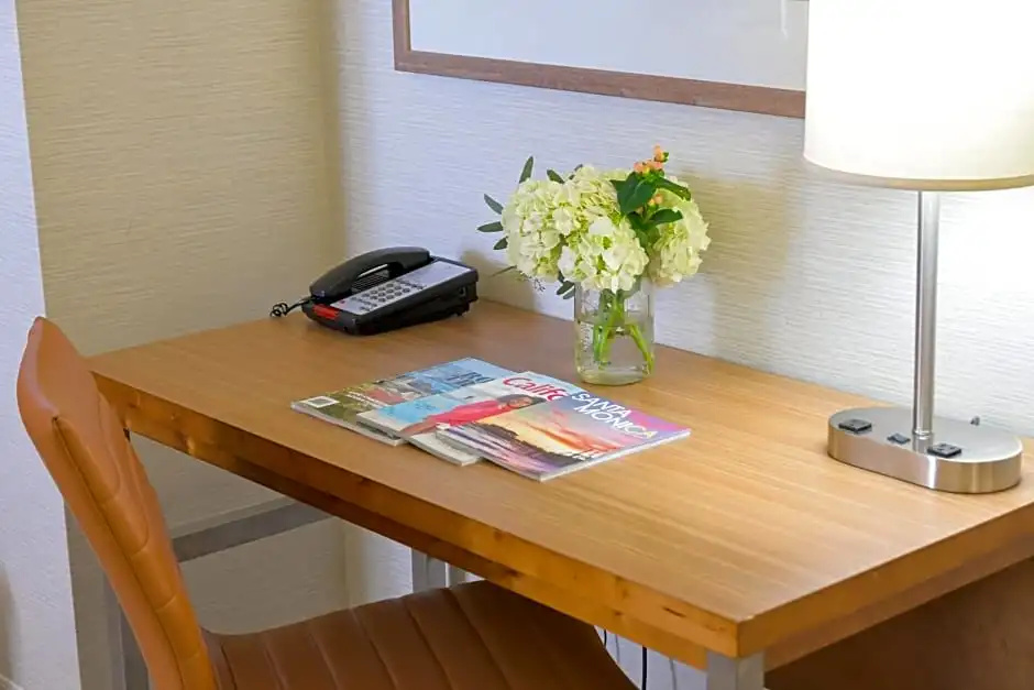 Gateway Hotel Santa Monica - Chambres