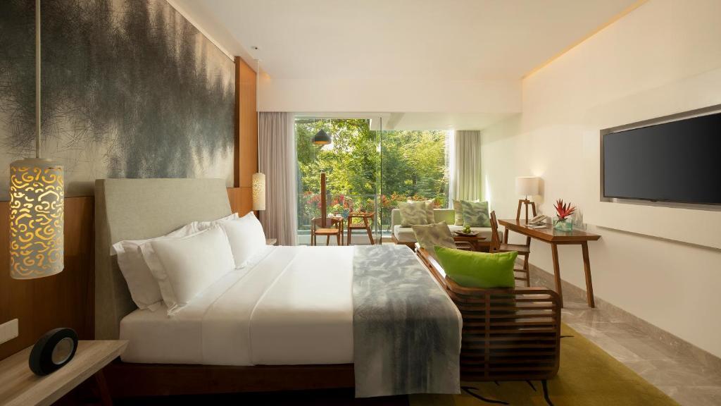 Maya Sanur Resort & Spa