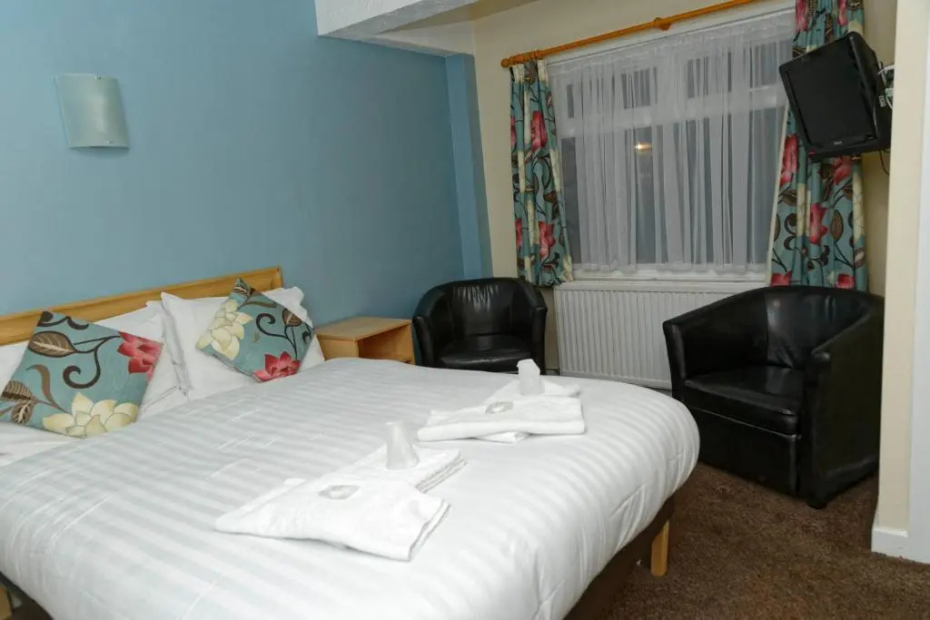 Sand Bay Holiday Village - Chambres
