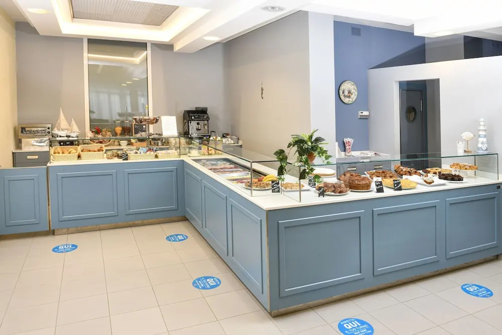 Hotel photo 12