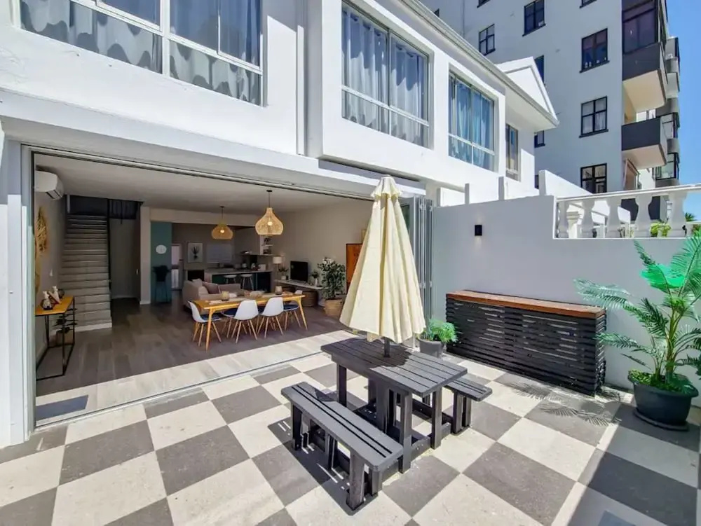 Lovely 3 Bedroom Apartments
