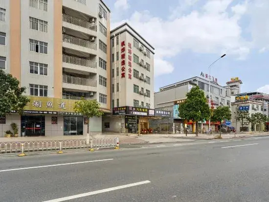 Fengye Select Hotel (Zhanjiang Potou District People's Government Branch)