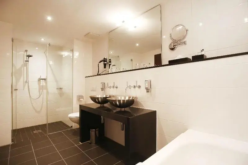 Двухместный люкс двуспальная кровать в Schiller5 Hotel & Boardinghouse