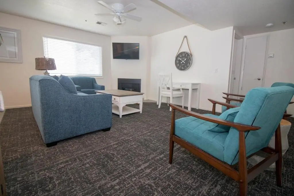 2 Bedrooms Suite