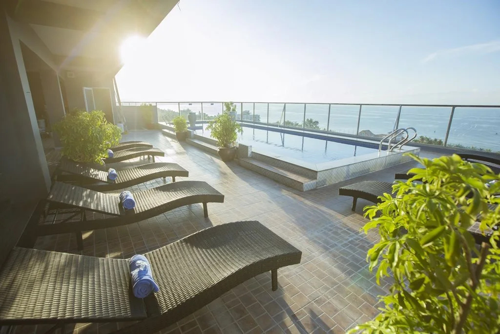Balcony & Terrace