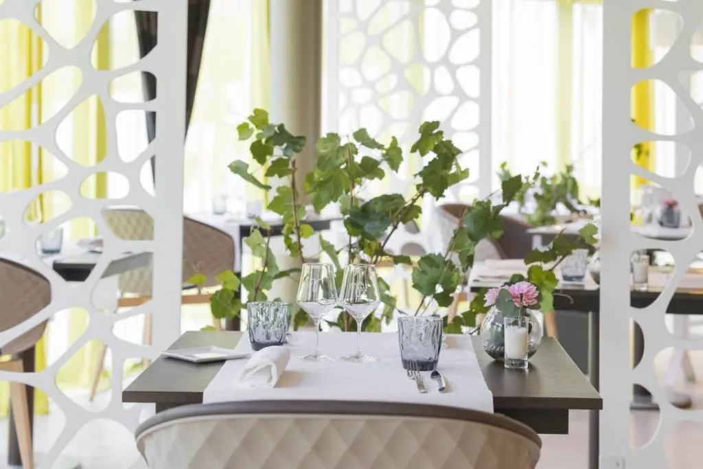 Balcony & Terrace
